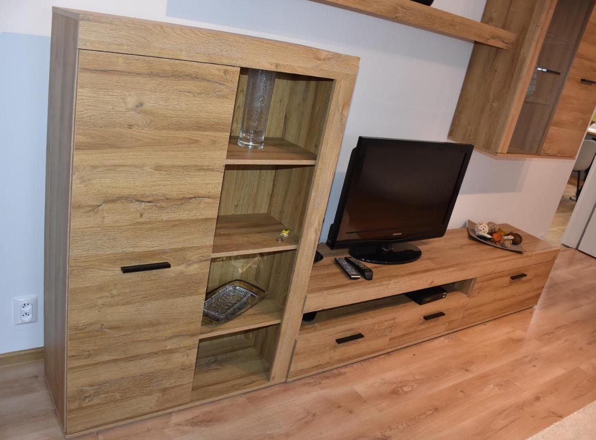 Ah Odborarska Apartment Kosice Luaran gambar